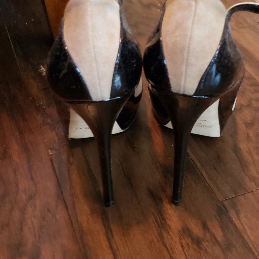 Shoes - Picture 3 of 4